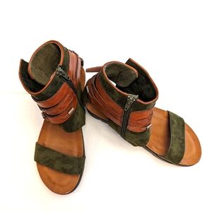 Pierre Dumas Sandals
